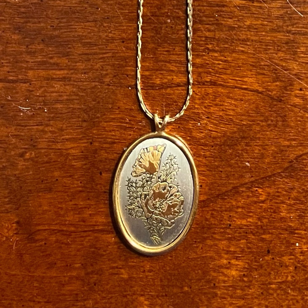 Vintage Reed & Barton Damascene August Poppy Flowers Silver Gold Plate Pendant. - Picture 2 of 3